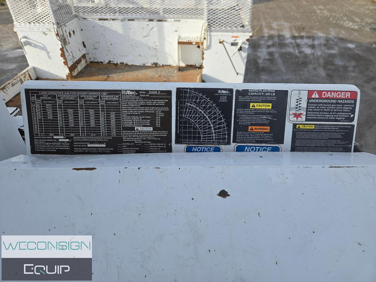 Used 2013 Freightliner 114SD TA Digger Truck