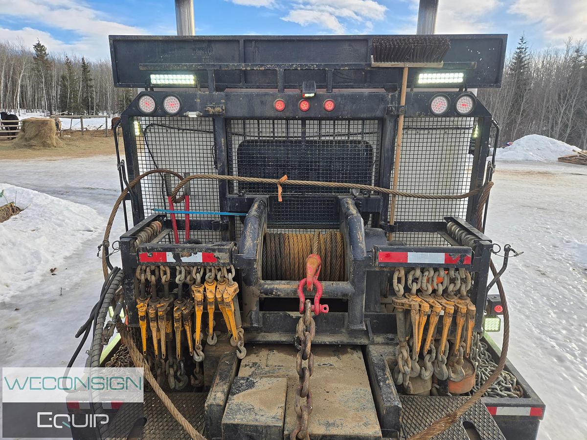 Used 2013 Kenworth T800 Winch Truck