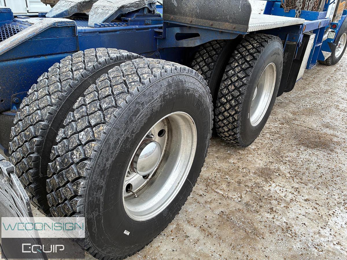 Used 2005 Kenworth T800 Tandem Winch Truck