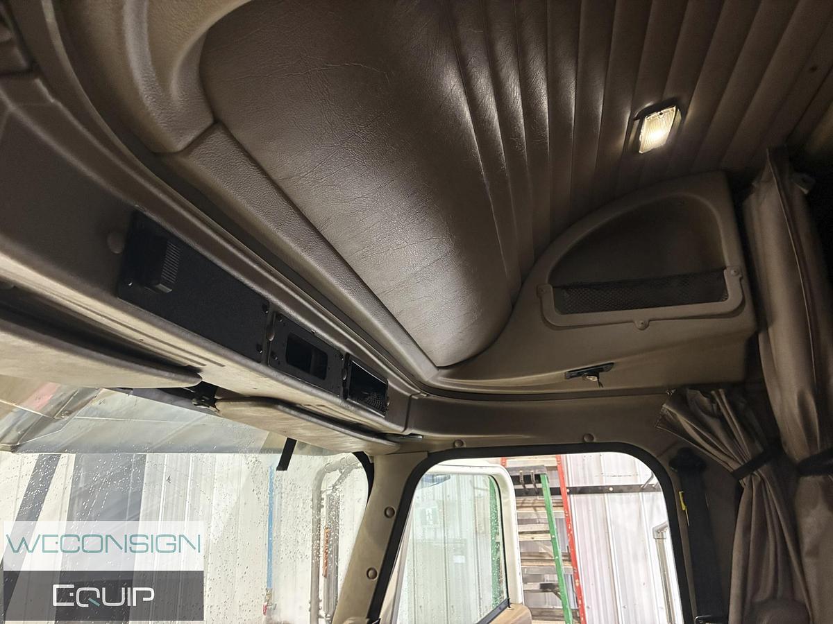 Used 2015 International Eagle Sleeper Truck
