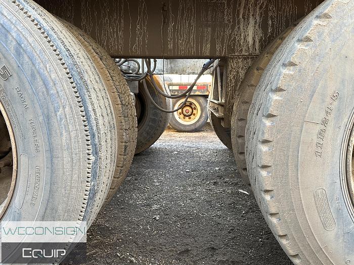 Used 2014 Midland MG38TC3000 Tridem Belly Dump