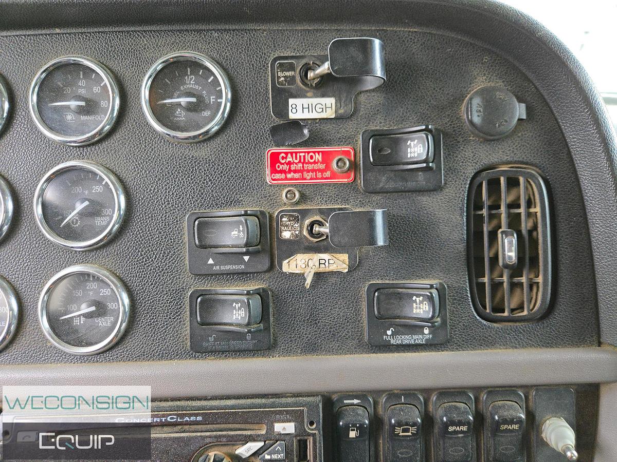 Used 2015 Peterbilt Tri-Axle Hydrovac