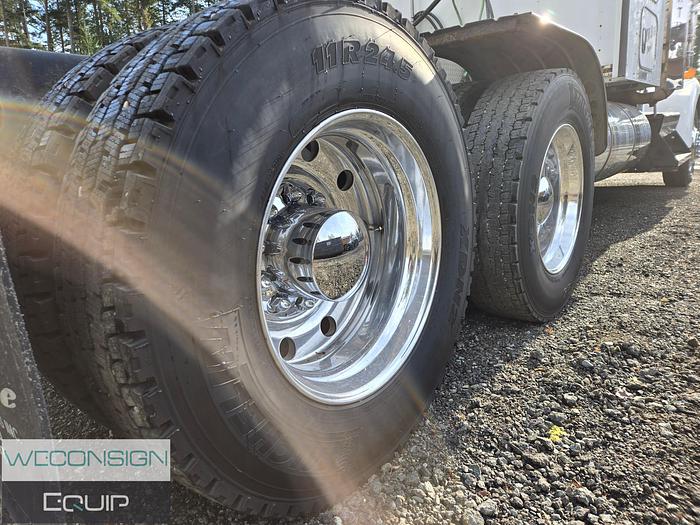 Used 2011 Kenworth W900L