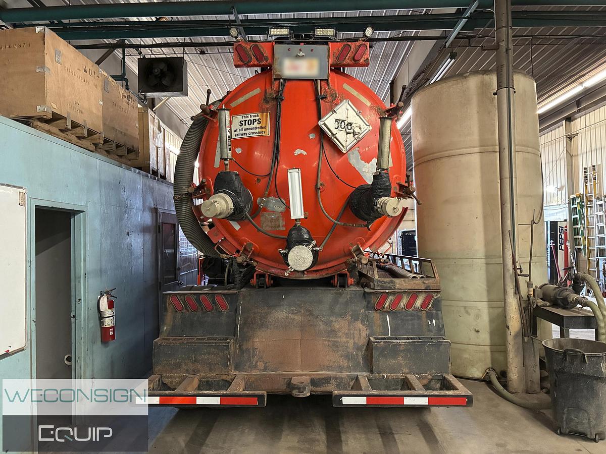 Used 2012 Kenworth T800 Tandem Tri Semi Vac Truck & Trailer