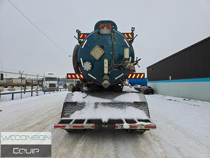 Used 2015 Western Star Tri-Drive Custom Vac Semi Vac