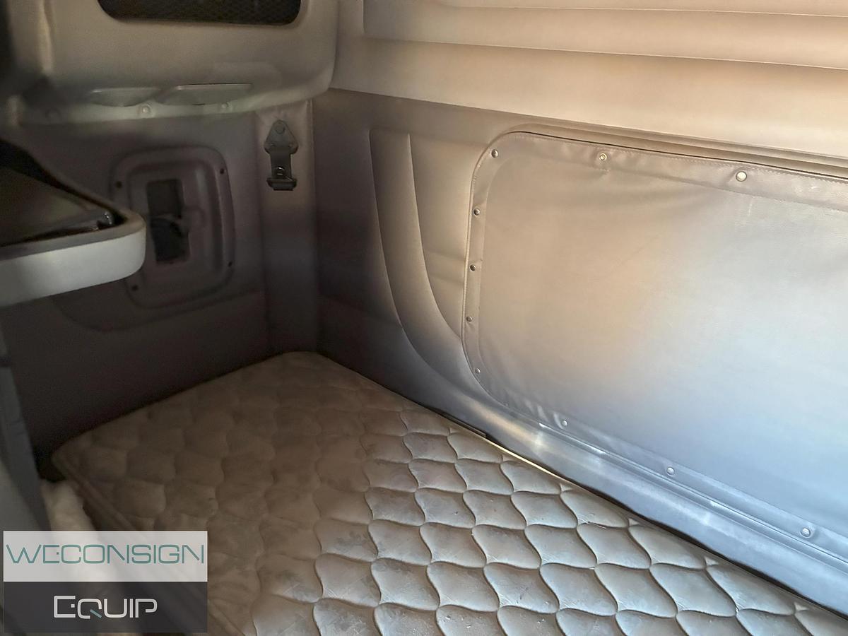 Used 2015 Peterbilt 379