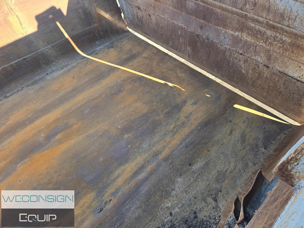 Used 2016 Arnes 30' End Dump