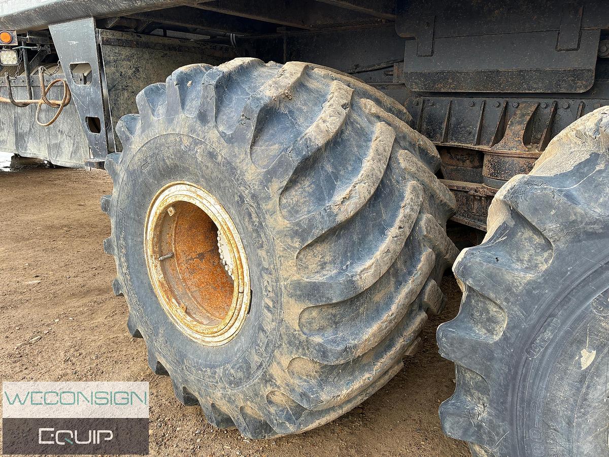 Used 2007 Western Star 6900XD 8x8 Bed Truck