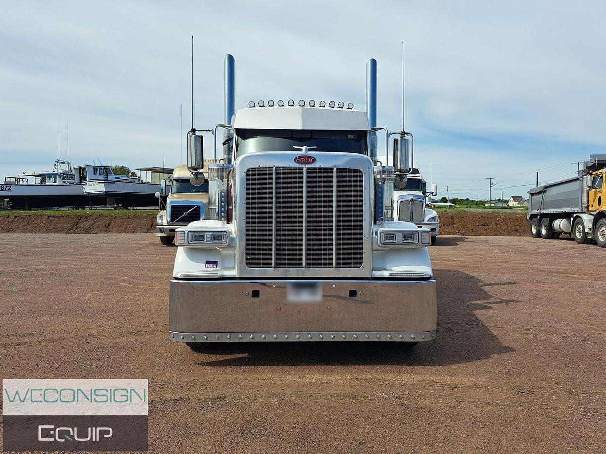 Used 2025 Peterbilt 589