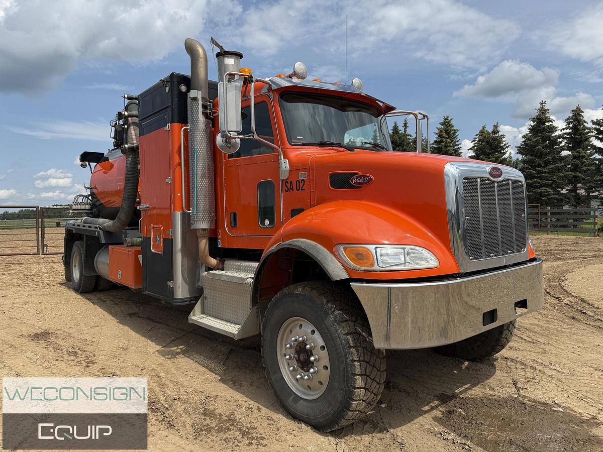 Used 2017 Peterbilt Single Axle Hydrovac