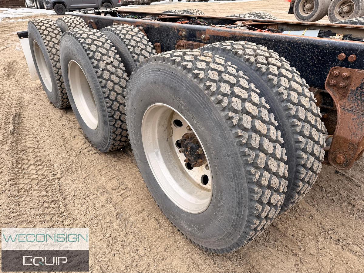 Used 2018 Kenworth T880