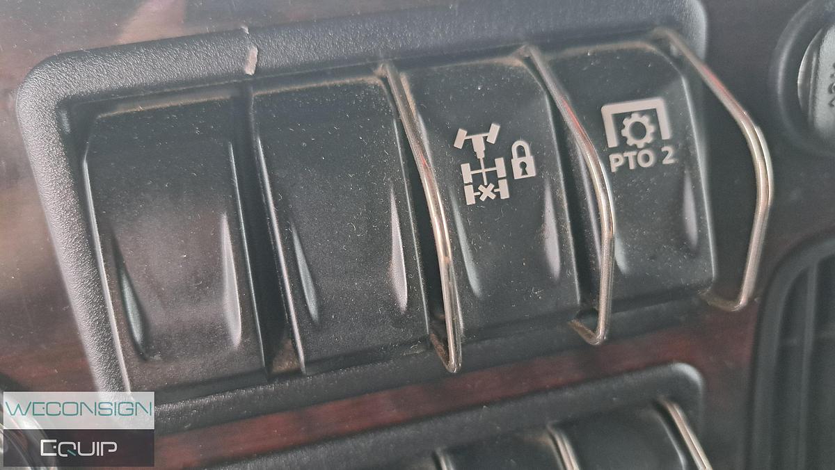 Used 2023 Peterbilt  389 Salvage