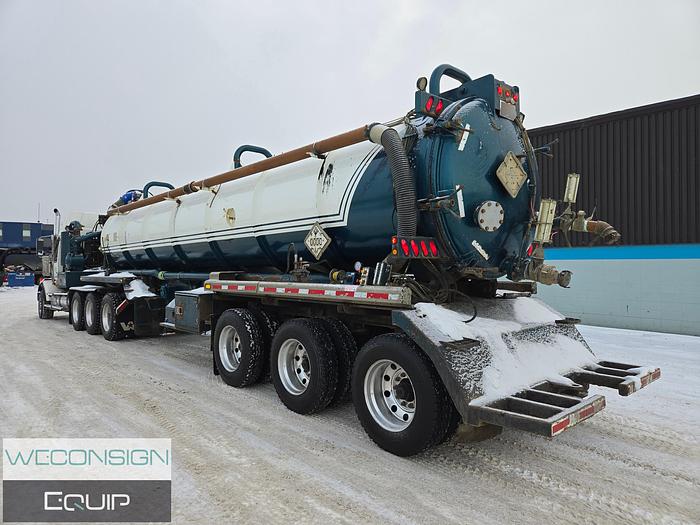 Used 2015 Western Star Tri-Drive Custom Vac Semi Vac