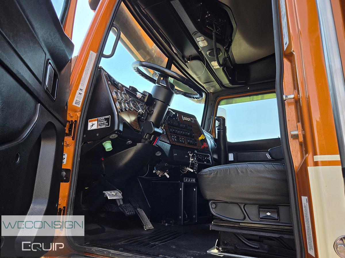 Used 2023 Western Star 4900EX Sleeper Truck Tractor