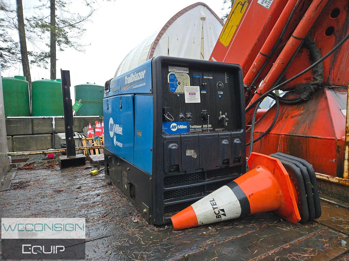 Used 2002 International 4300SBA Service/ Mechanics Truck