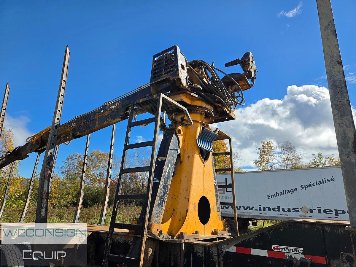 Used 2022 Manac 23451A541 Quad Axle Logging Trailer