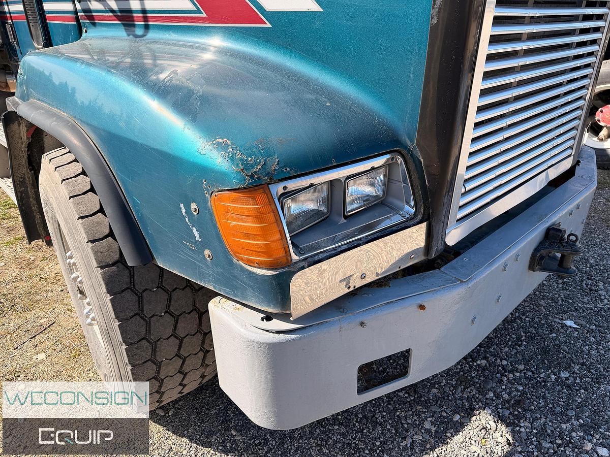 Used 1997 Freightliner USF-1E TA Dump Truck