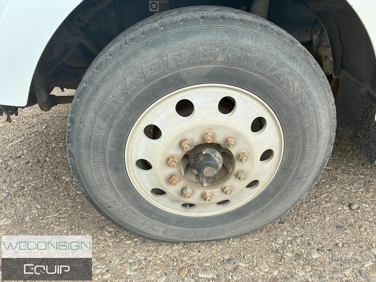 Used 2010 Kenworth SMV01