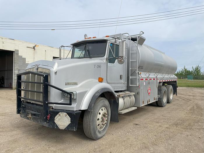 Used 1996 Kenworth T800 Pressure / Fuel Steam/Pressure Truck
