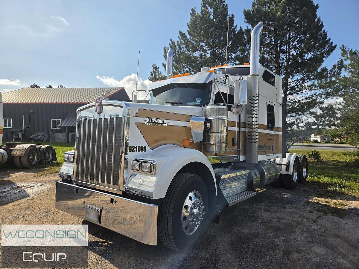 Used 2021 Kenworth W900B Sleeper Truck Tractor