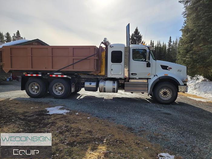 Used 2019 Peterbilt 367 Tandem Roll Off Truck
