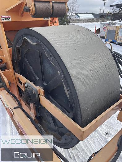 Used 2002 Nissan 2500 – Pavement Marking Vocational Truck