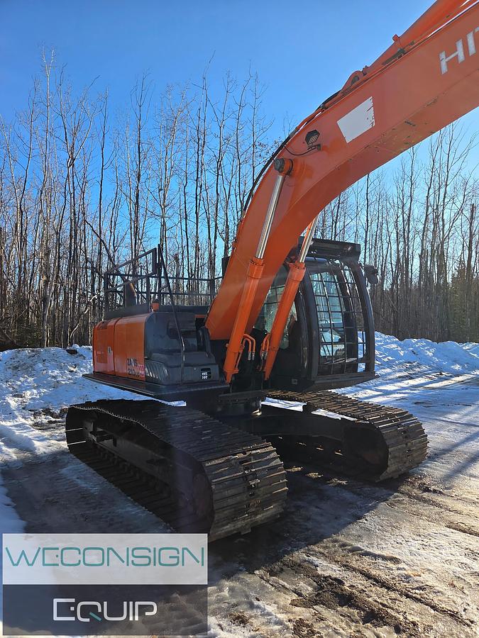 Used 2014 Hitachi ZX210LC-5N Excavator