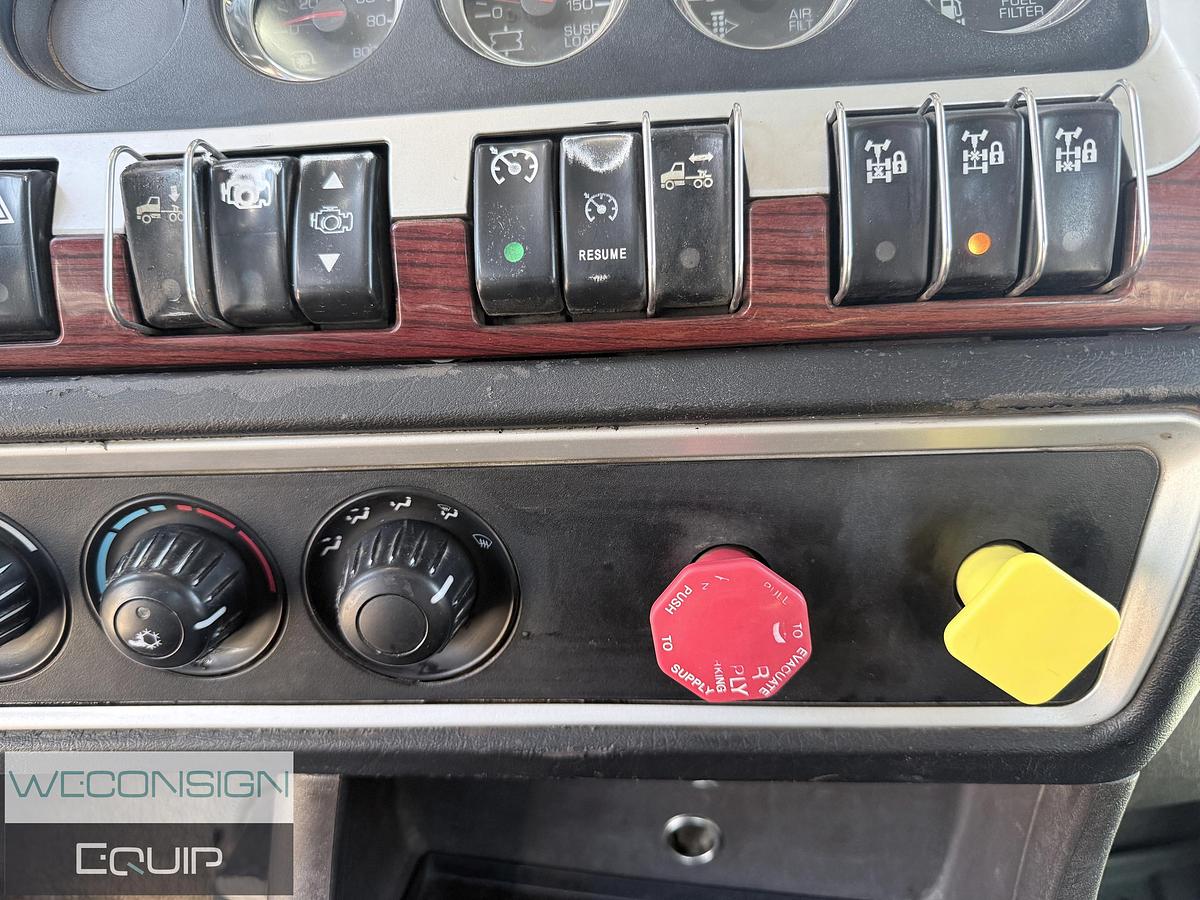 Used 2007 Kenworth T800 Wet Kit Tractor