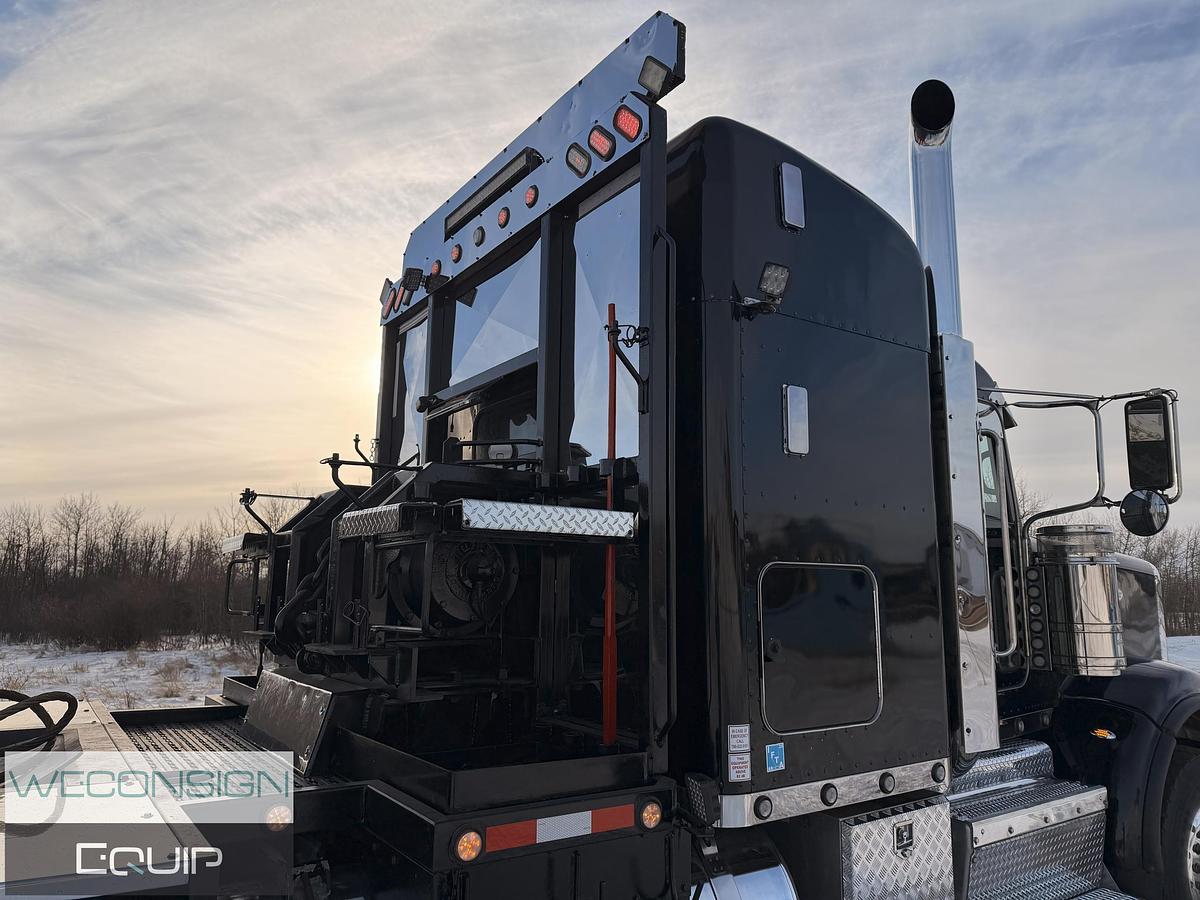 Used 2015 Peterbilt 367