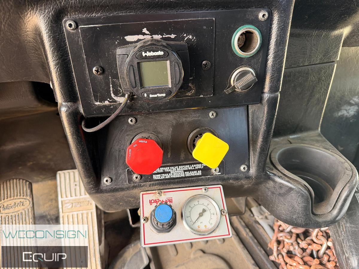 Used 2004 Peterbilt 378 Tandem Winch Truck