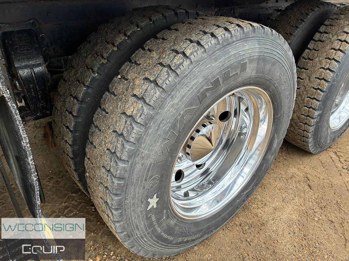 Used 2016 Peterbilt 367 Winch Truck