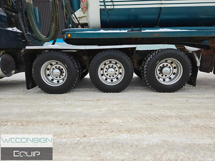 Used 2015 Western Star Tri-Drive Custom Vac Semi Vac