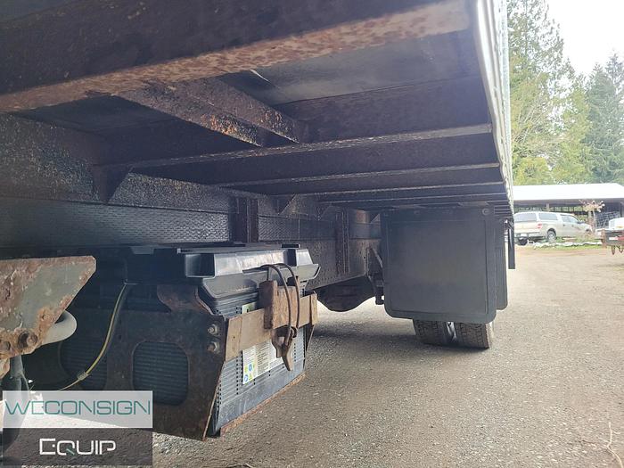 Used 2011 Isuzu NPR 18' Box/Van