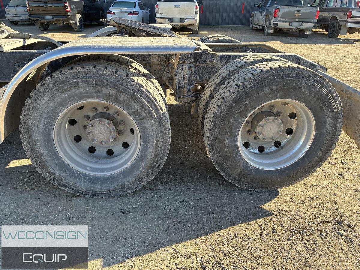 Used 2014 Peterbilt 384