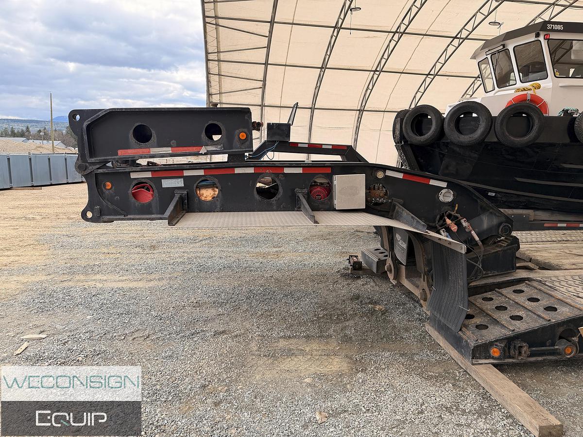 Used 2011 Pacesetter Lowbed