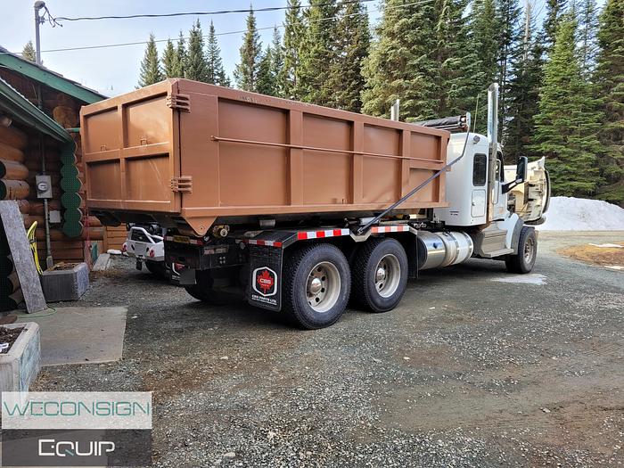 Used 2019 Peterbilt 367 Tandem Roll Off Truck