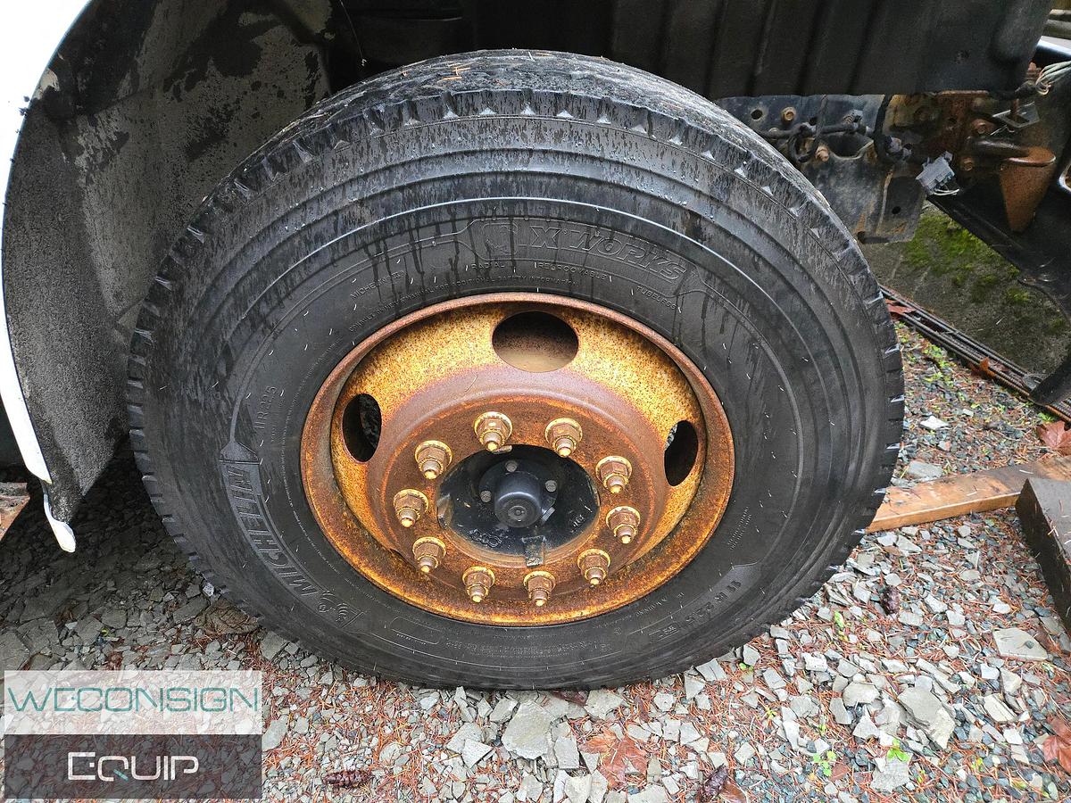 Used 2002 International 4300SBA Service/ Mechanics Truck