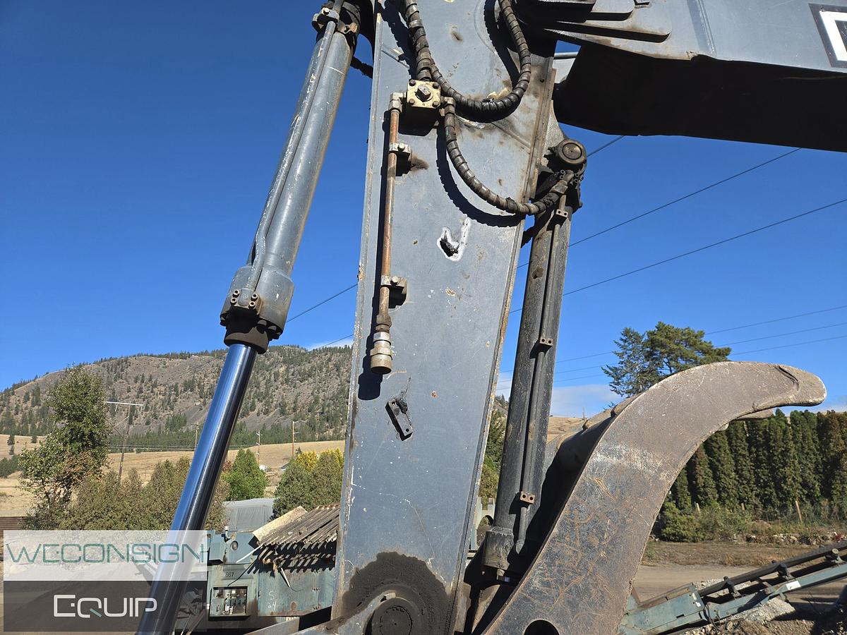 Used 2011 John Deere 225D LC