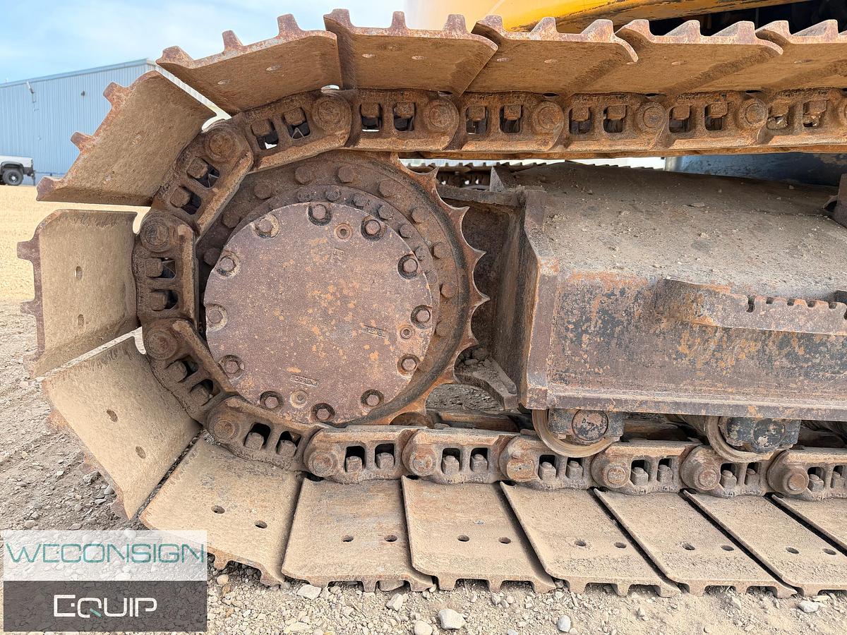 Used GTH-10 2015 John Deere 245G LC Excavator