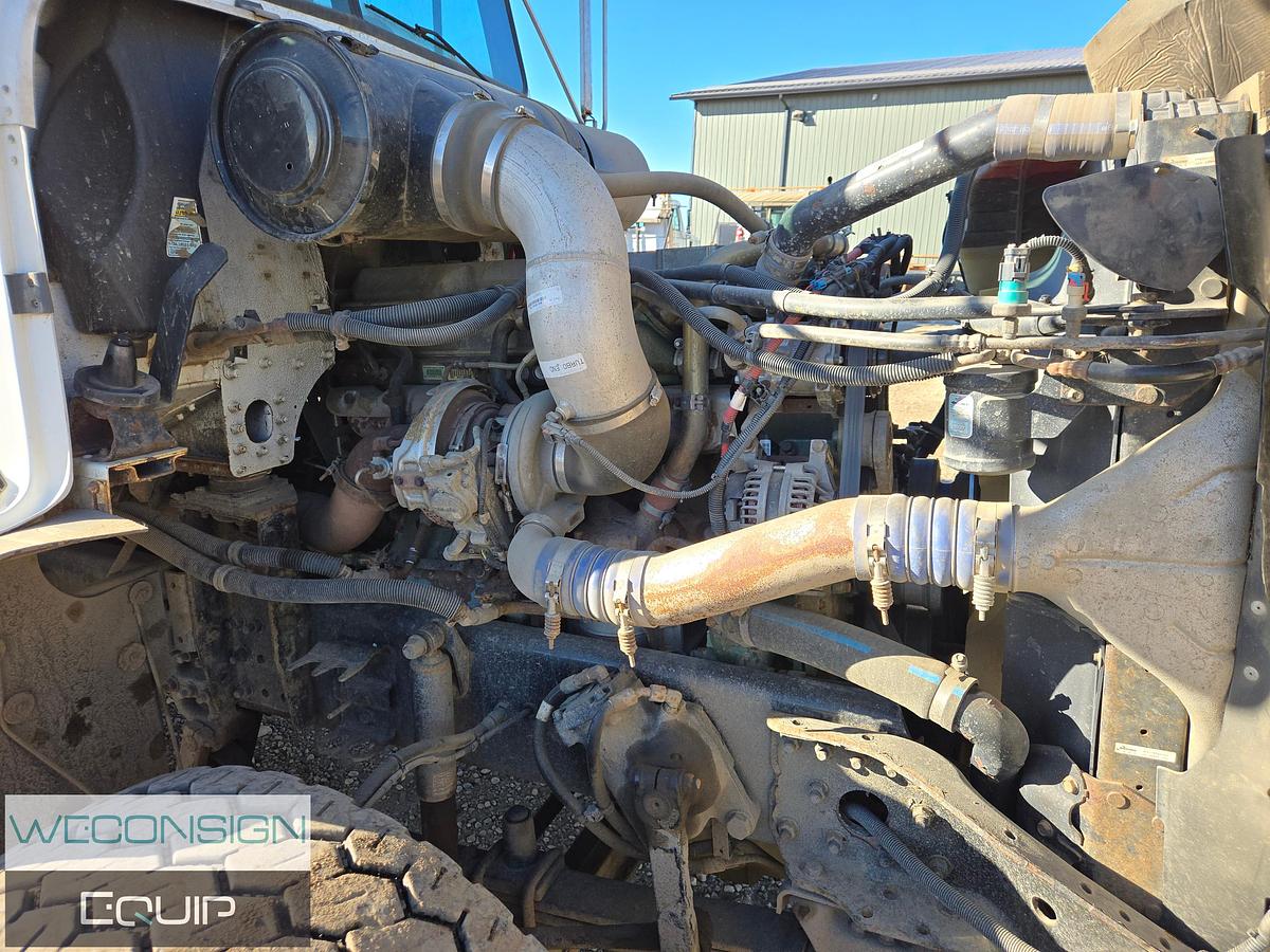 Used 2009 Freightliner FLD120SD Picker Truck