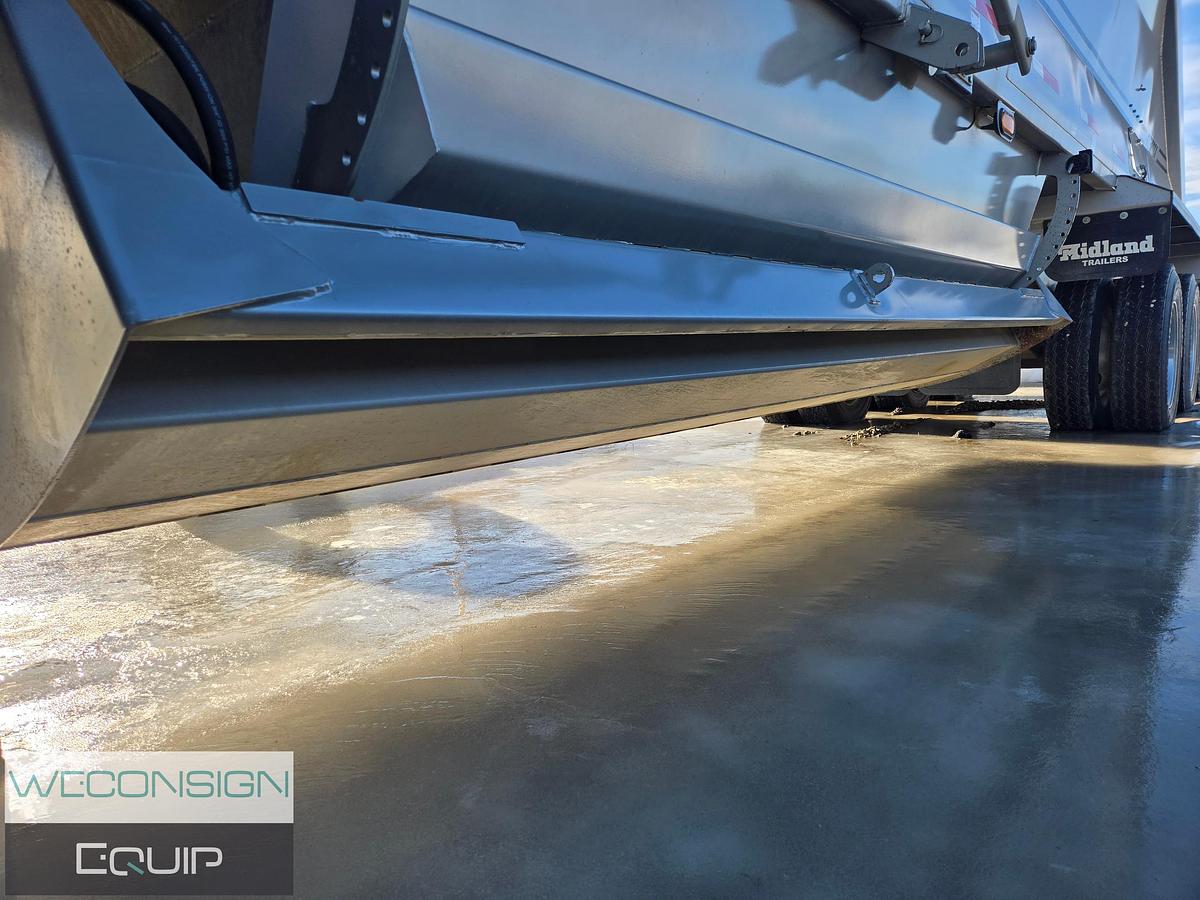 Used 2022 Midland MG43TC3000X Clam Dump Trailer