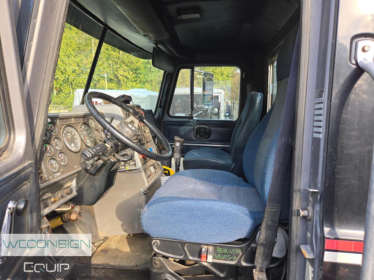 Used 1996 Mack CH613 TA Water Truck