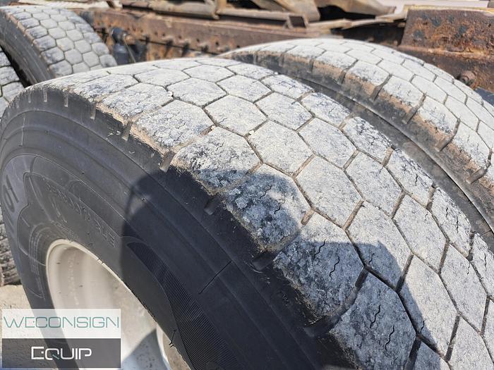 Used 2015 Freightliner Cascadia HWY Truck Tractor