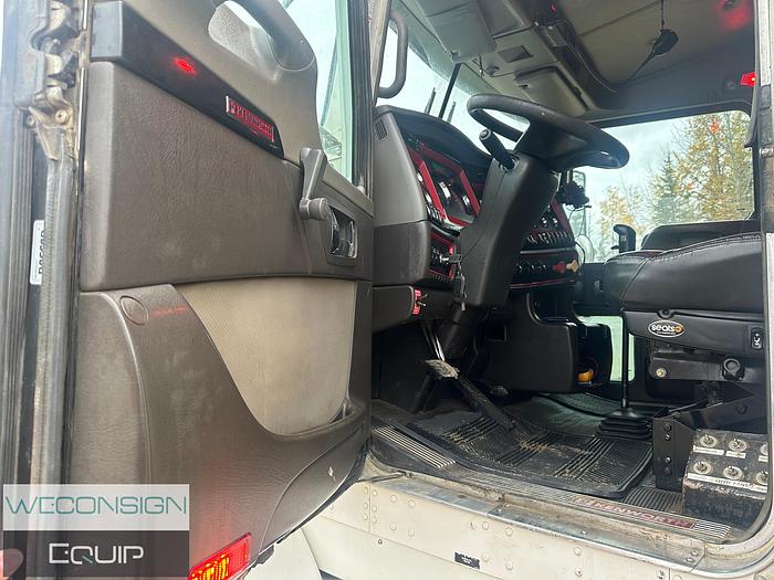 Used 2012 Kenworth T800 DOT Vacuum