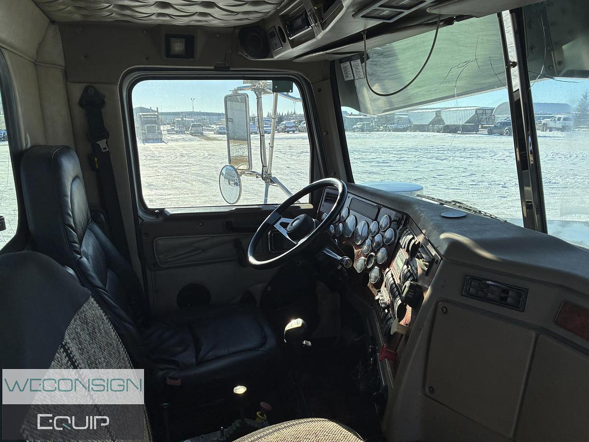 Used 2006 Western Star 4900 Winch Truck