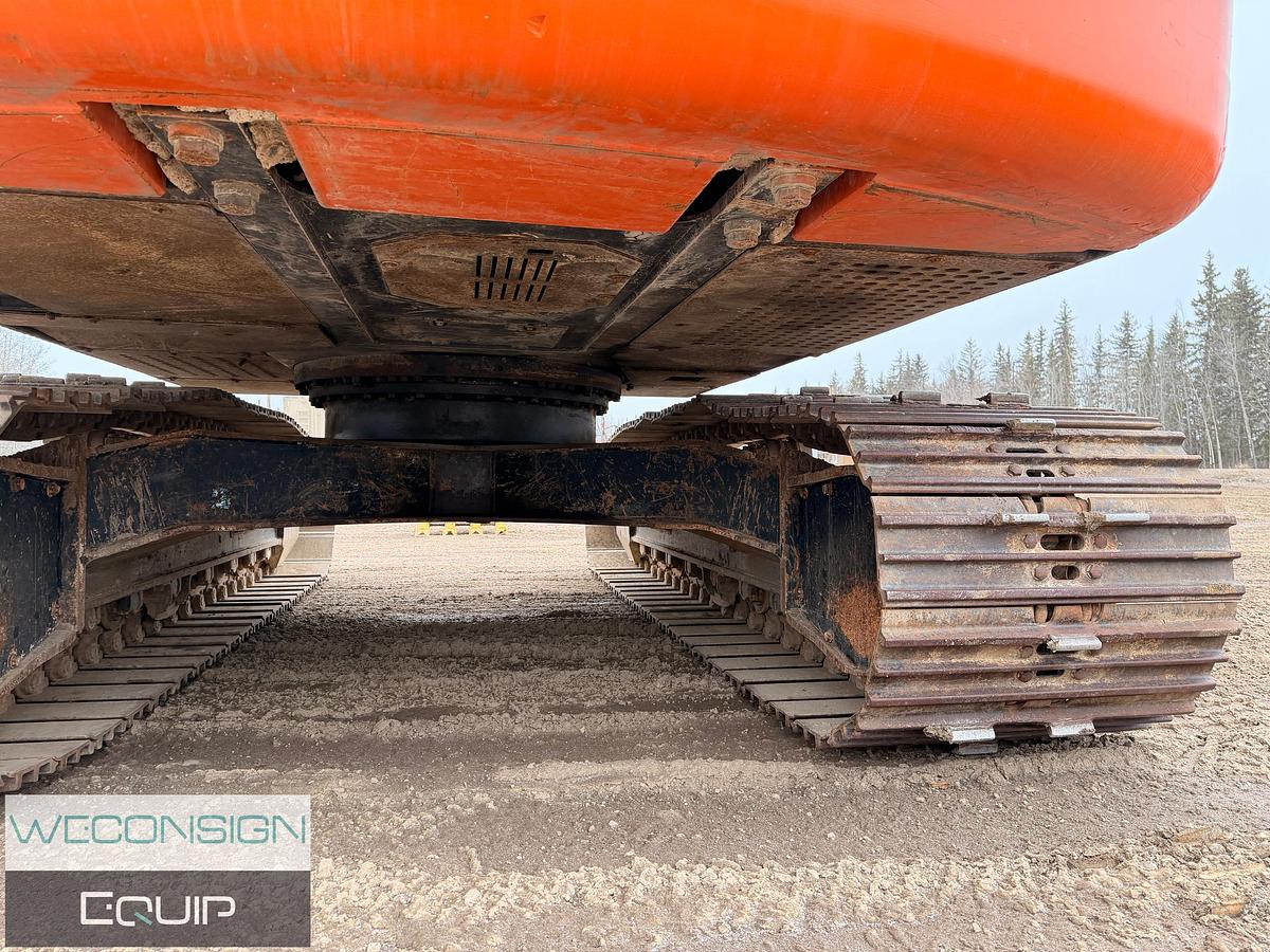 Used 2014 Hitachi ZX210LC-5N Excavator