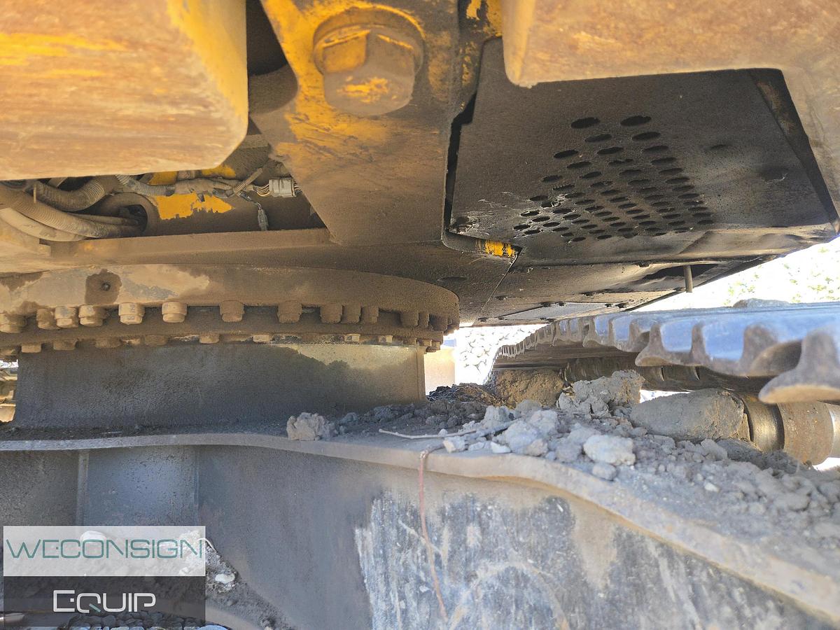 Used 2011 John Deere 225D LC