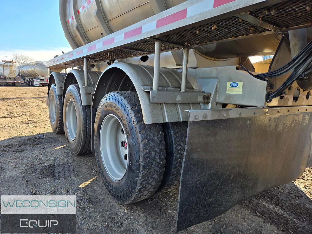 Used 2015 Dragon 38M3 Stainless Silver