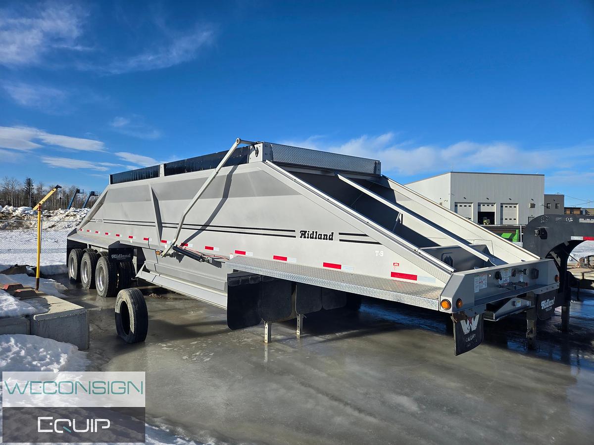 Used 2022 Midland MG43TC3000X Clam Dump Trailer
