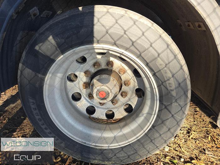 Used 2013 Western Trailers B Train Flat Decks